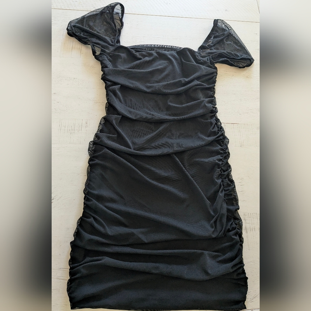 Princess Polly NWT Black Mesh Ruched Cap Sleeve Mini Dress Sz 4 - Picture 3 of 12